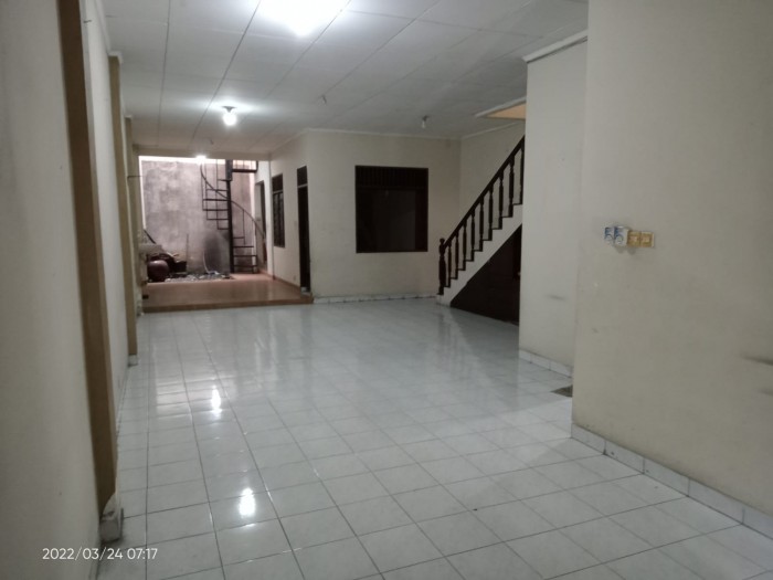 Rumah Disewakan di Pondok Indah Jakarta Selatan